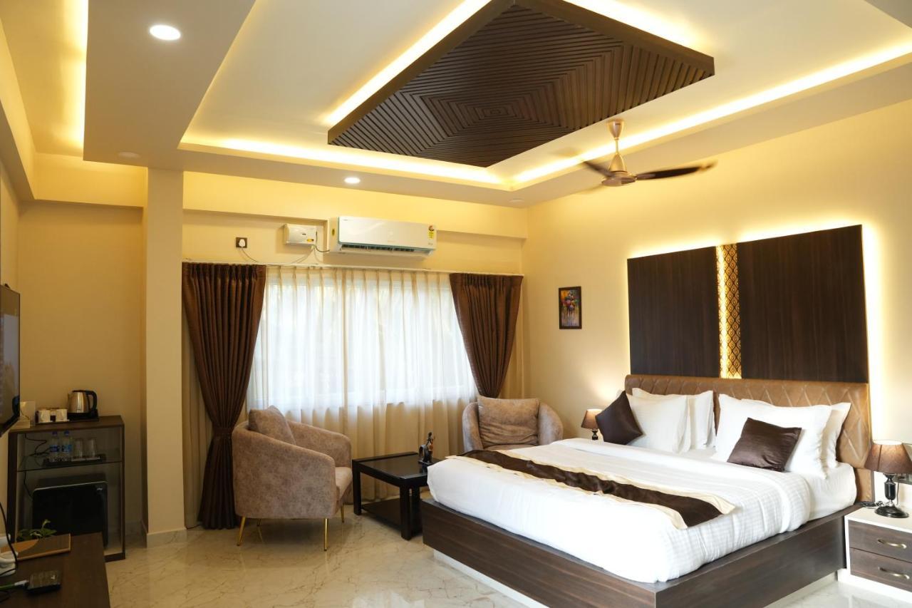 Hotel Eden Karwar Exterior foto